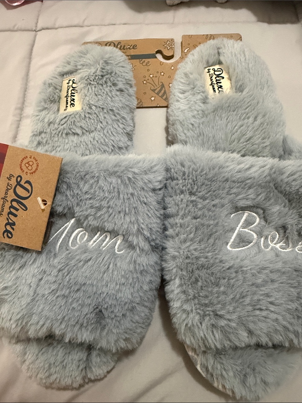 dearfoams Plush Slide Slippers in Light Gray